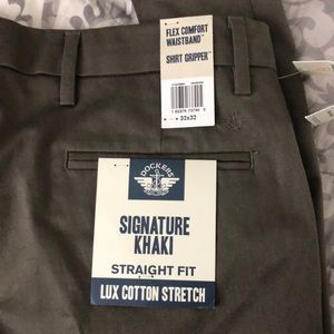 Docker’s men’s dress pants NWT